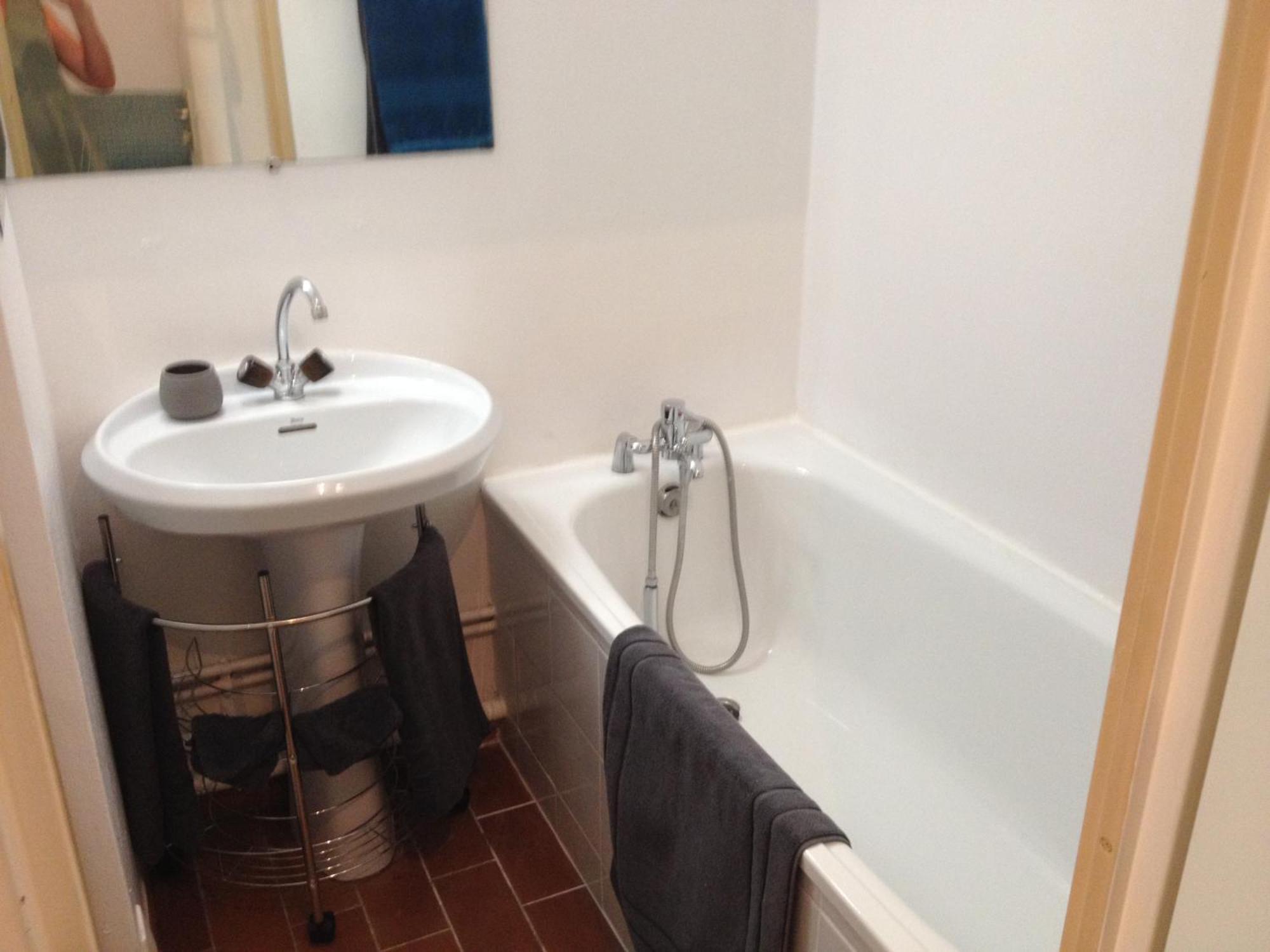 Au Calme Dans Hameau Fleuri Joli Studio 3 Pers Piscine Parking Wi-Fi 방스 외부 사진